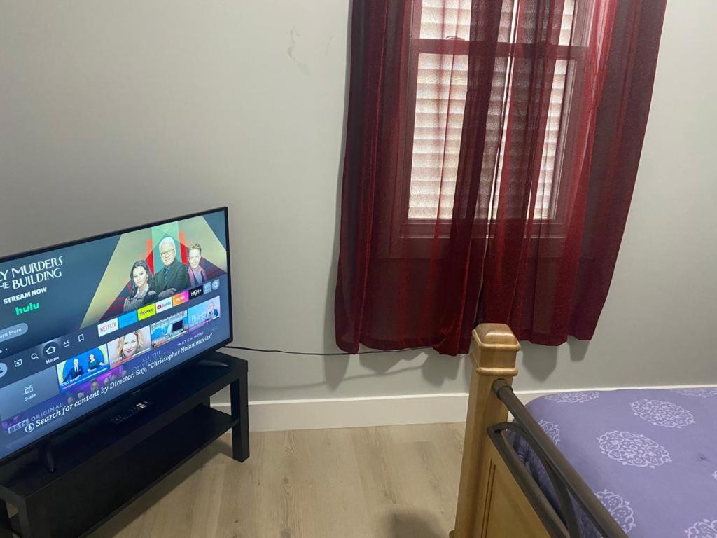 Stylish Room 8Mins To Newark Airport Exterior photo