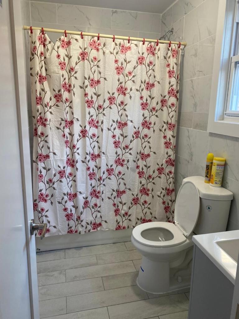 Stylish Room 8Mins To Newark Airport Exterior photo